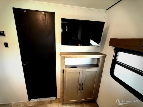 2025 Palomino Puma Destination 429LFT RV Photo 3