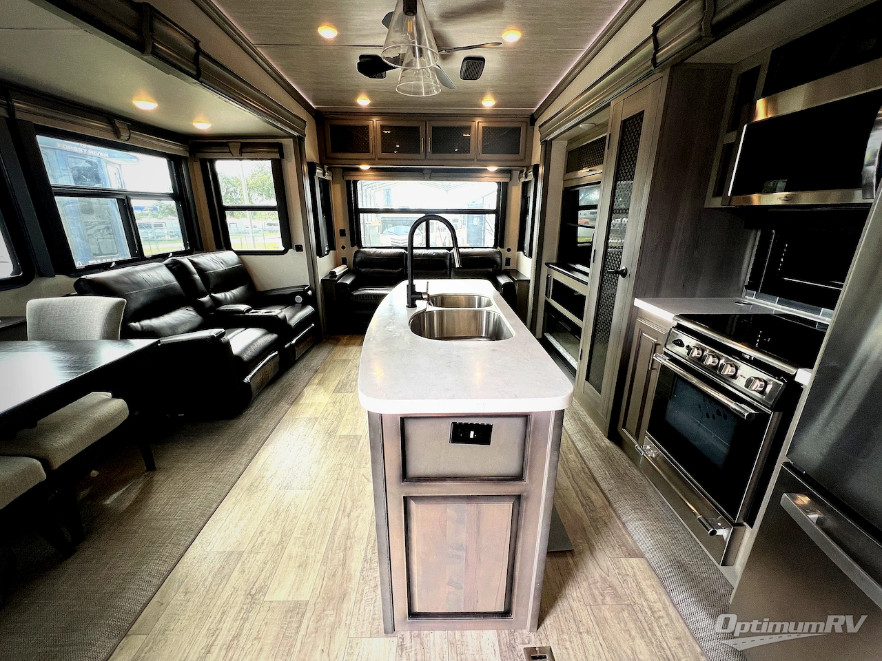 2021 Keystone Montana 3855BR Photo 4