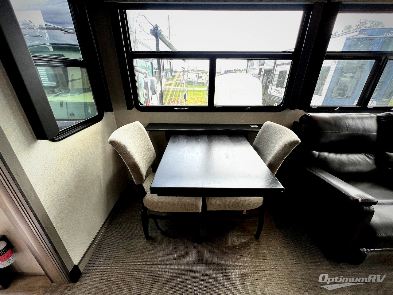 2021 Keystone Montana 3855BR Photo 8
