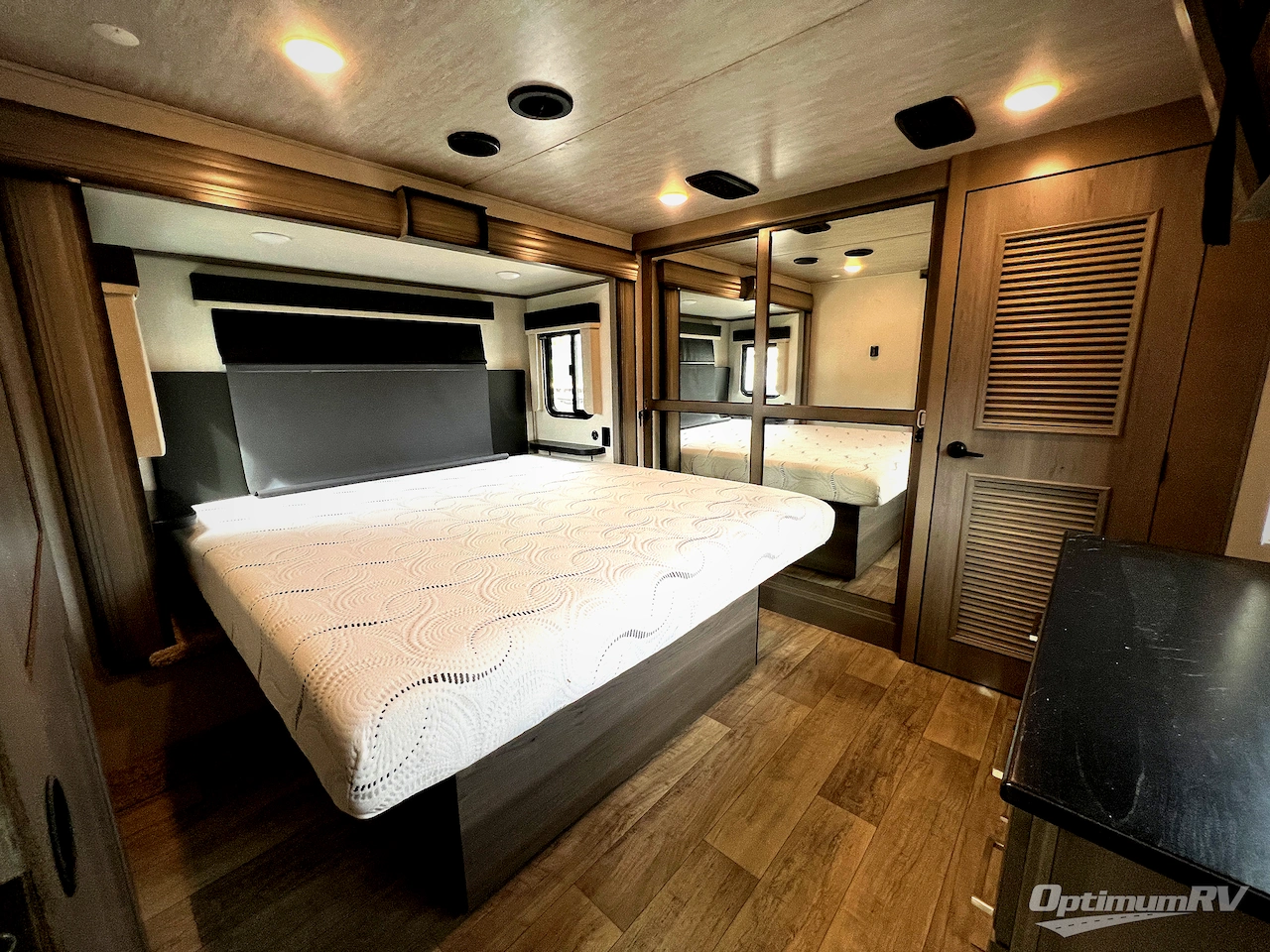2021 Keystone Montana 3855BR Photo 19