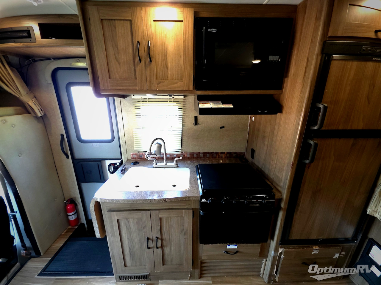 2015 Coachmen Prism 2150LE Photo 9