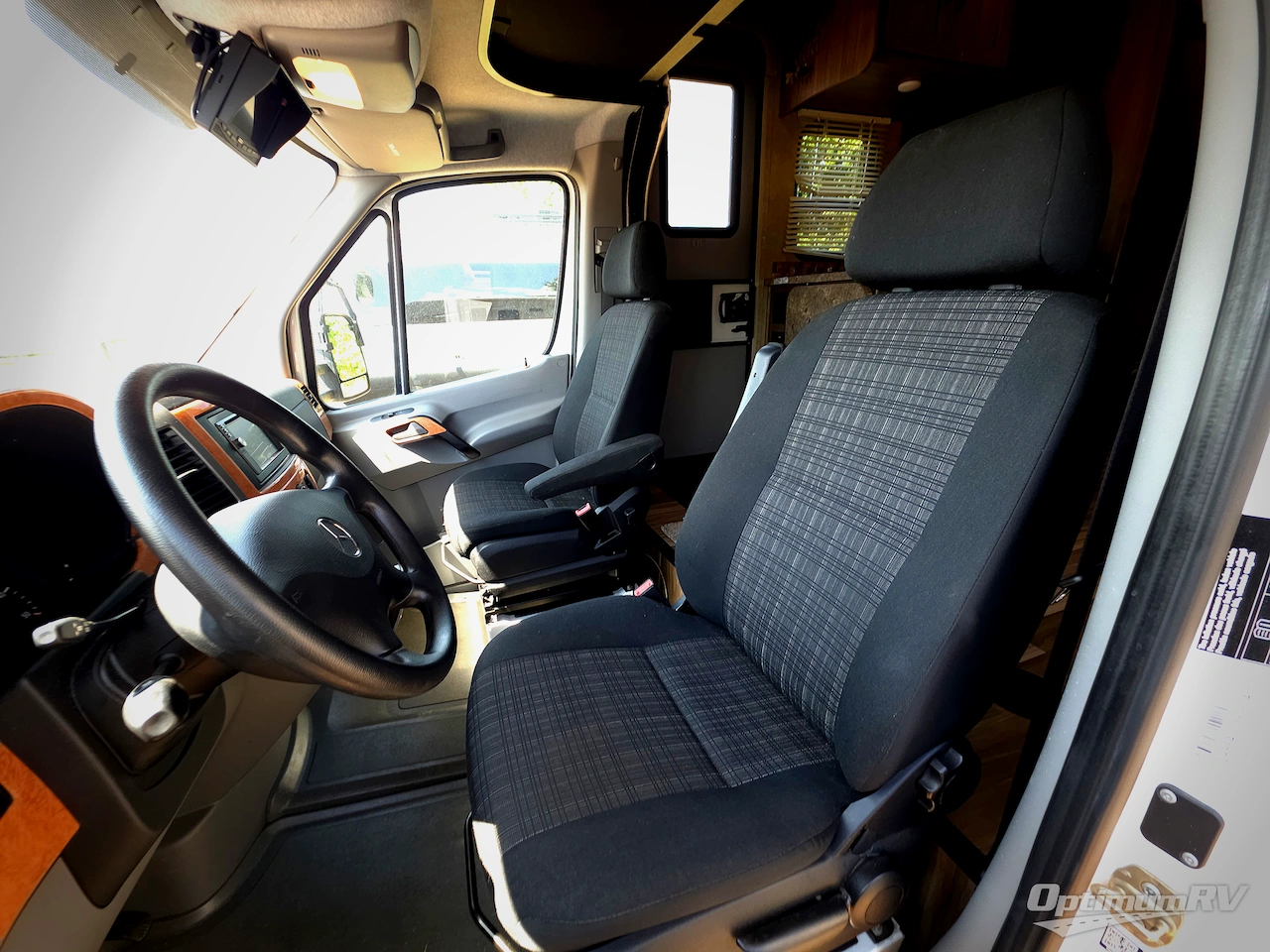 2015 Coachmen Prism 2150LE Photo 6
