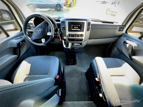 2017 Leisure Travel Unity U24TB RV Photo 2