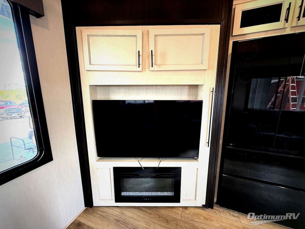 2025 Forest River Sabre 25RLS Photo 7