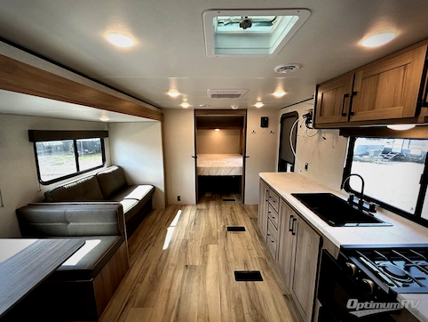 2025 Dutchmen Coleman 25B RV Photo 3