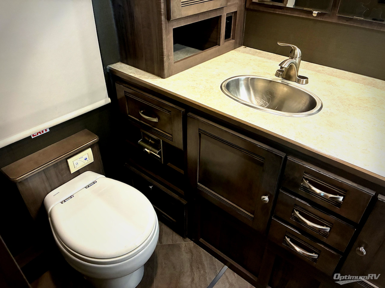 2019 Winnebago Forza 38F Photo 18