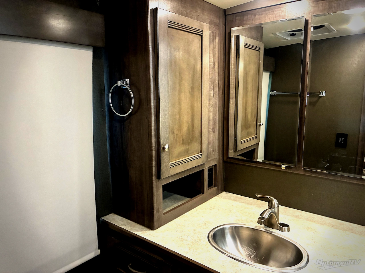 2019 Winnebago Forza 38F Photo 19
