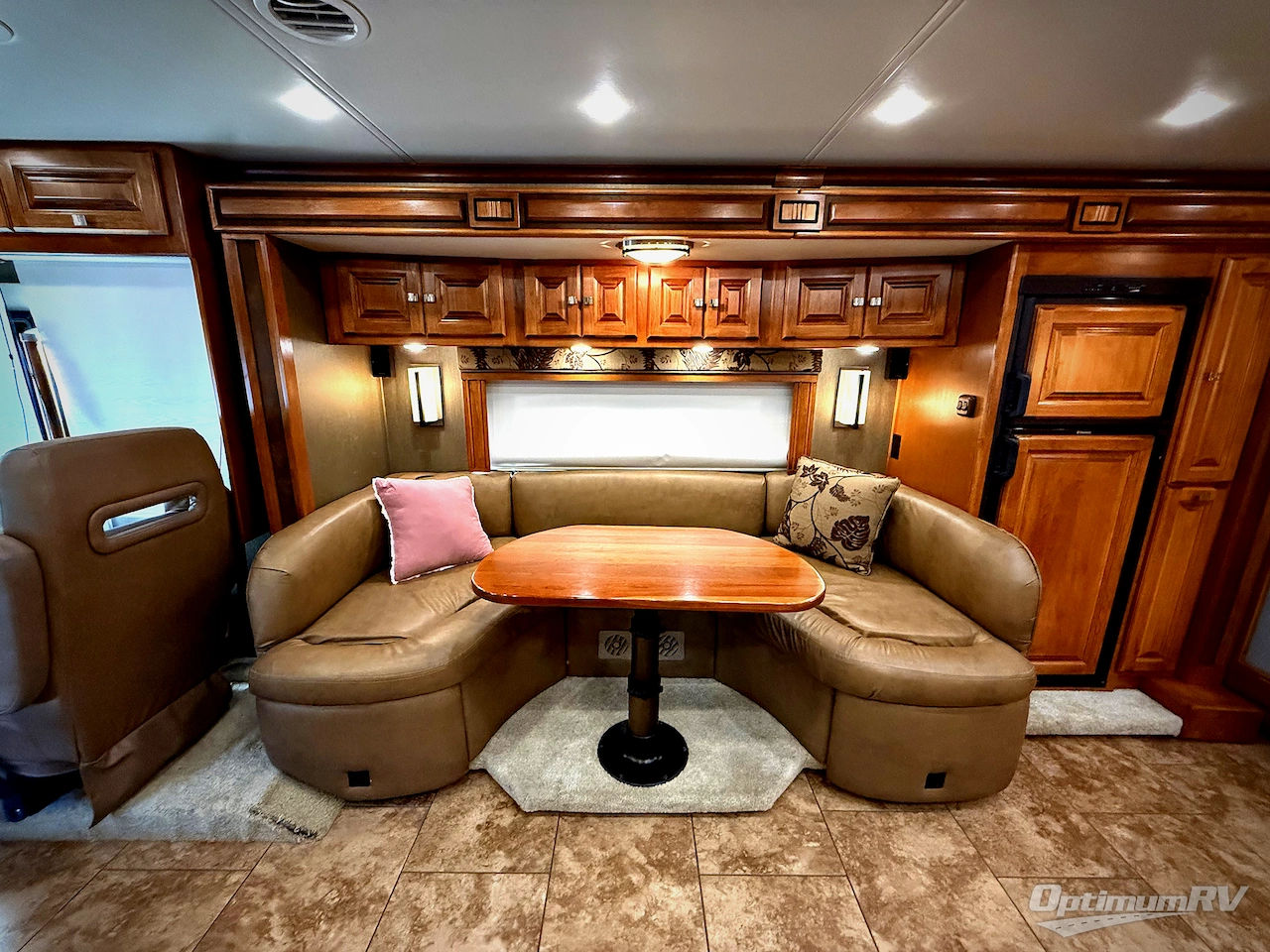 2013 Tiffin Allegro Breeze 32 BR Photo 12