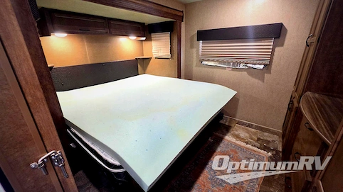 2017 Starcraft Autumn Ridge Grand Touring 286KBS RV Photo 4