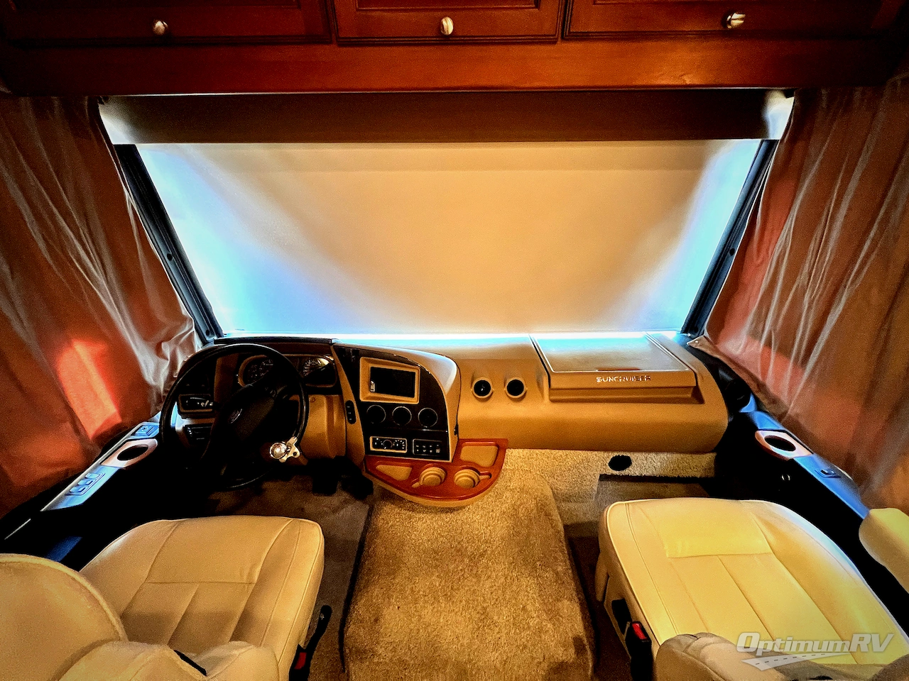 2015 Itasca Suncruiser 37F Photo 8