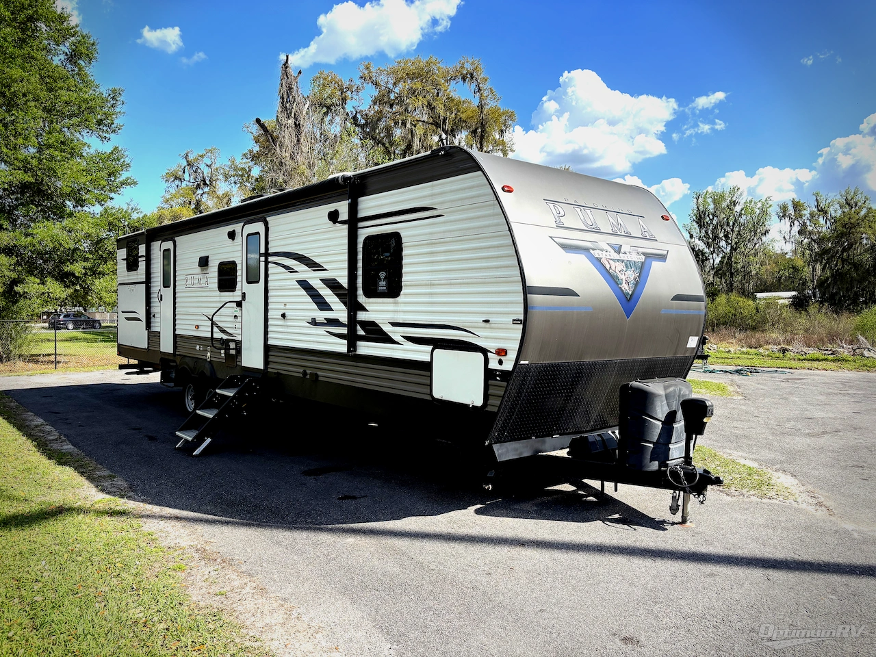 2021 Palomino Puma 32BHDB Photo 1