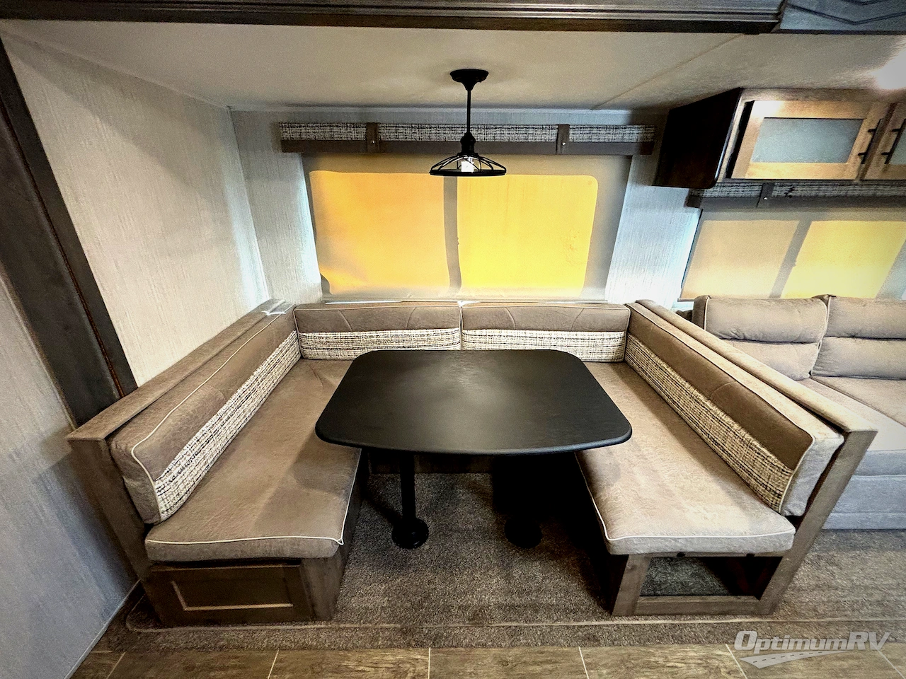 2021 Palomino Puma 32BHDB Photo 14