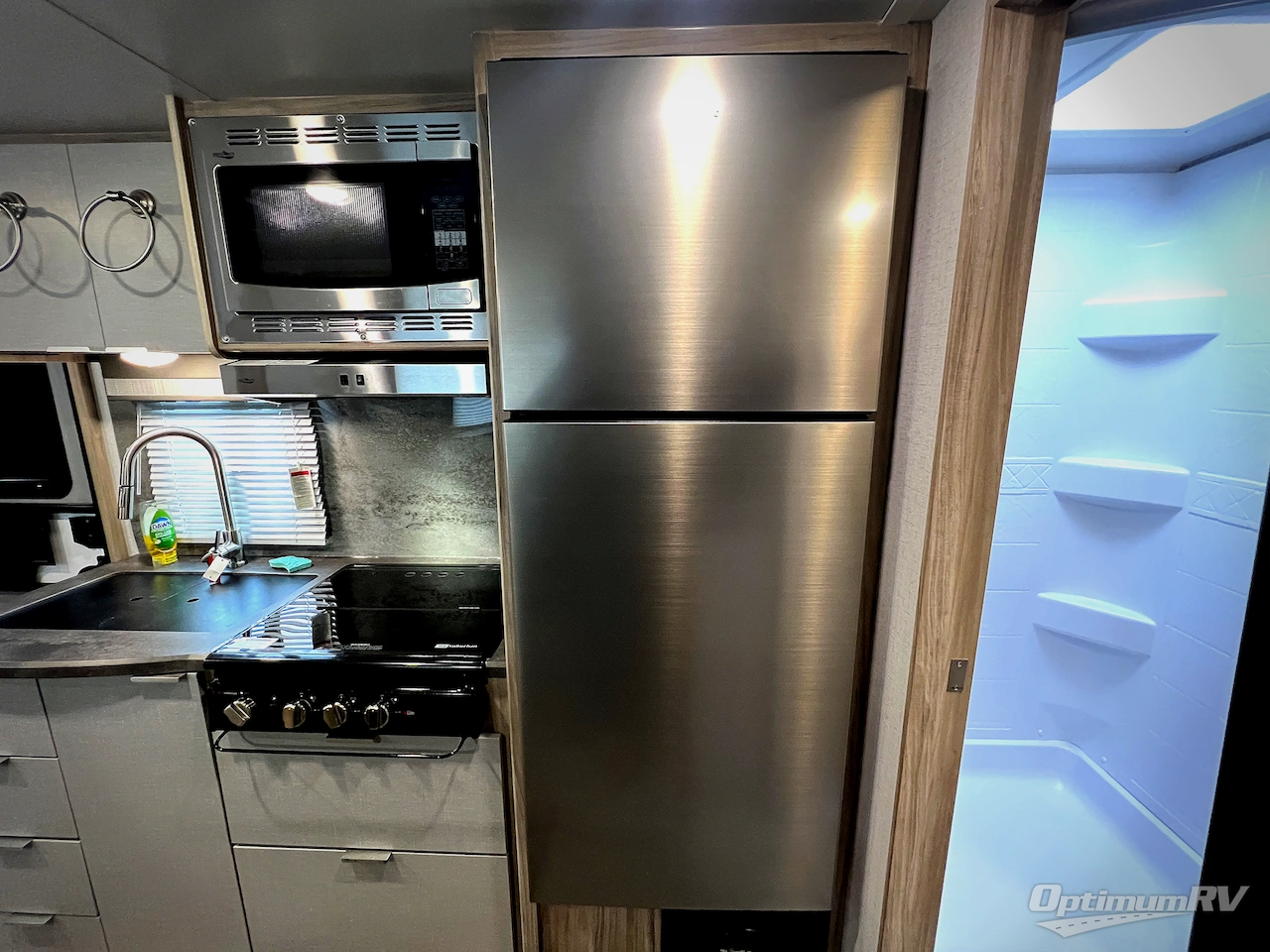 2021 Winnebago Towables Micro Minnie 2108DS Photo 19