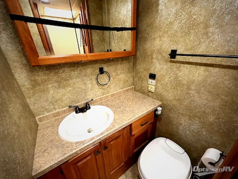 2011 Tiffin Allegro 32 BA RV Photo 4