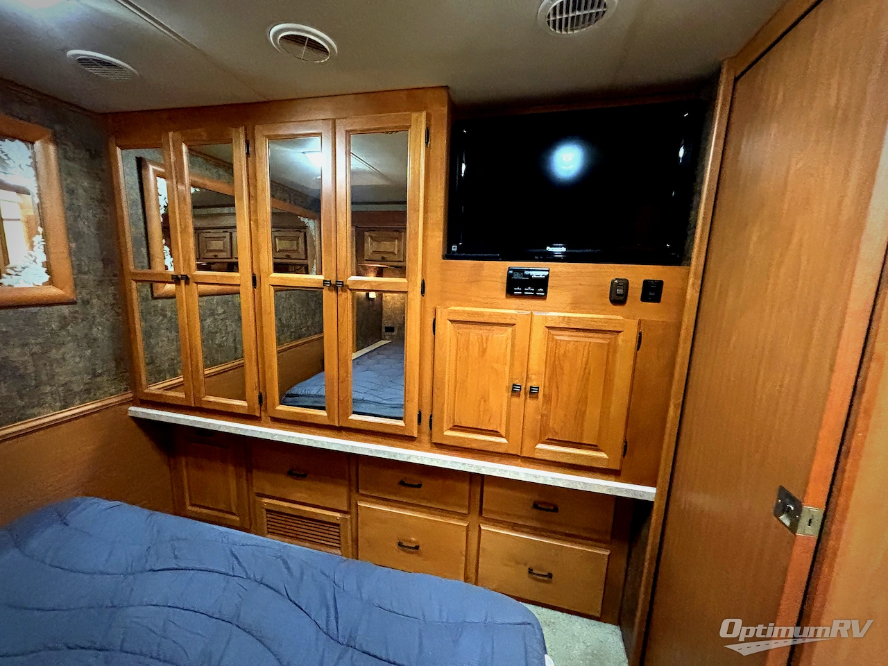 2011 Tiffin Allegro 32 BA Photo 19