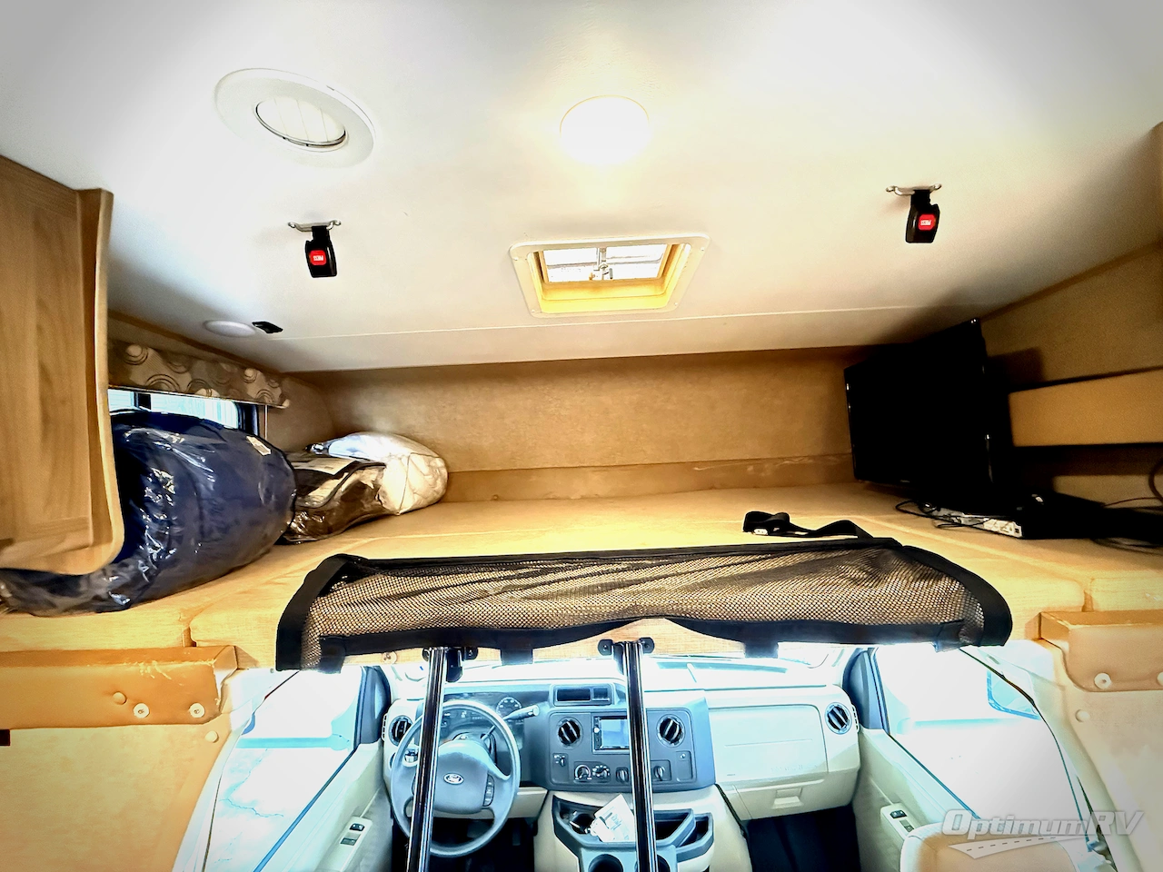 2016 Coachmen Freelander 26RS Chevy 4500 Photo 10