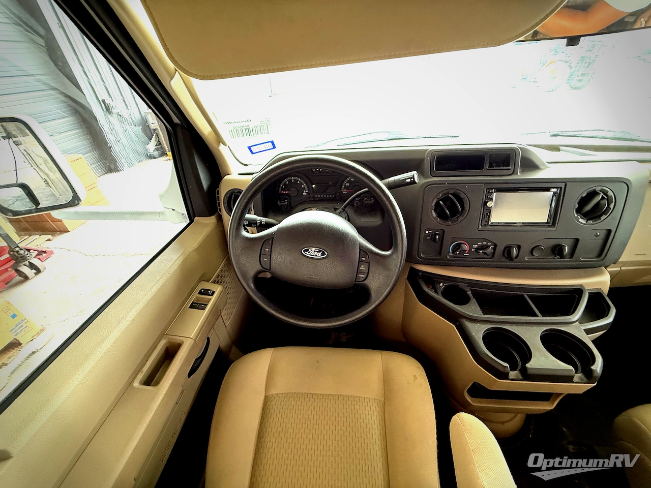 2016 Coachmen Freelander 26RS Chevy 4500 Photo 15
