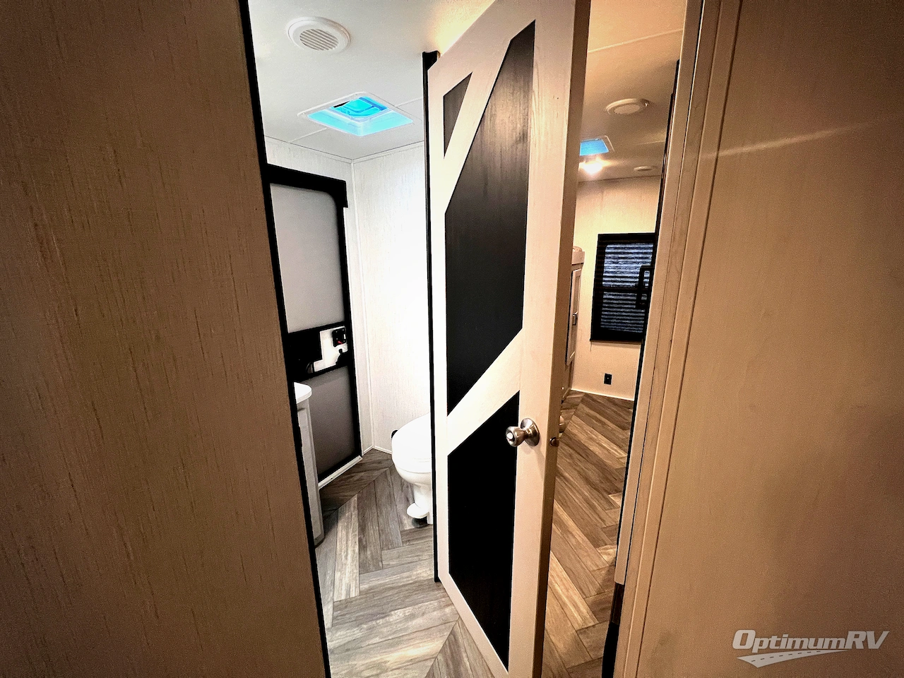 2023 Heartland Mallard 33 Photo 10