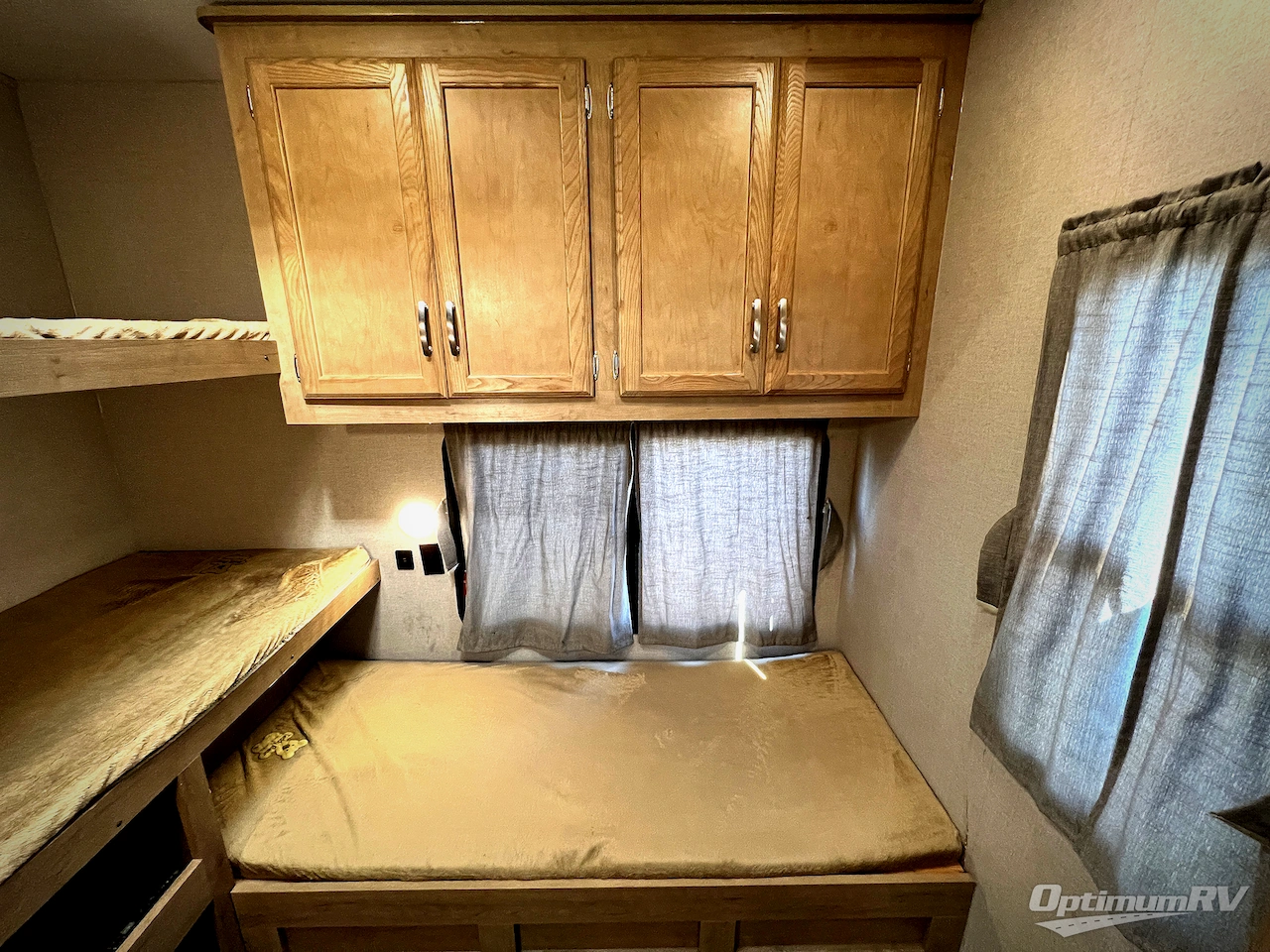 2020 Winnebago Towables Minnie Plus 29RBH Photo 17