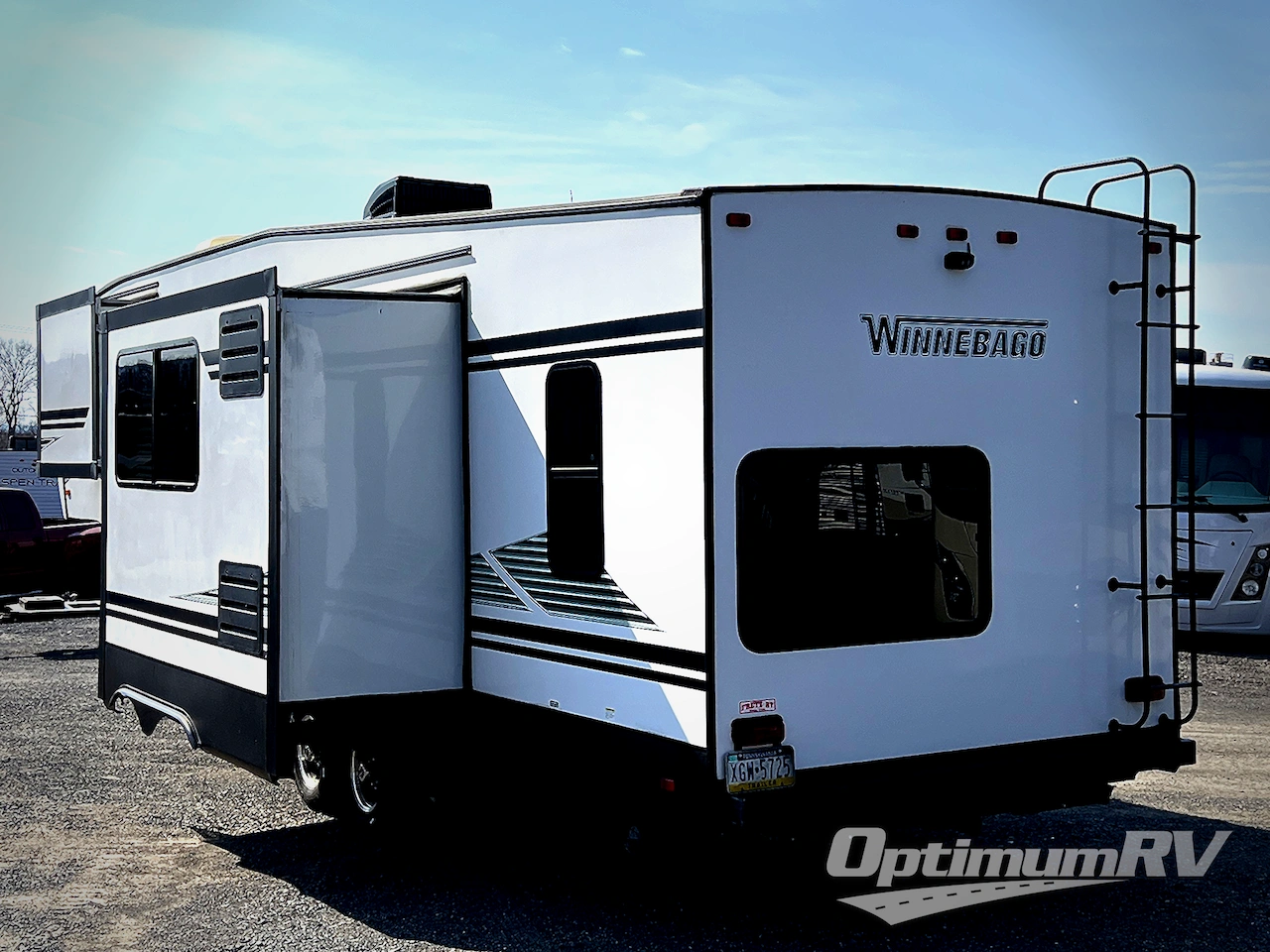 2020 Winnebago Towables Minnie Plus 29RBH Photo 3