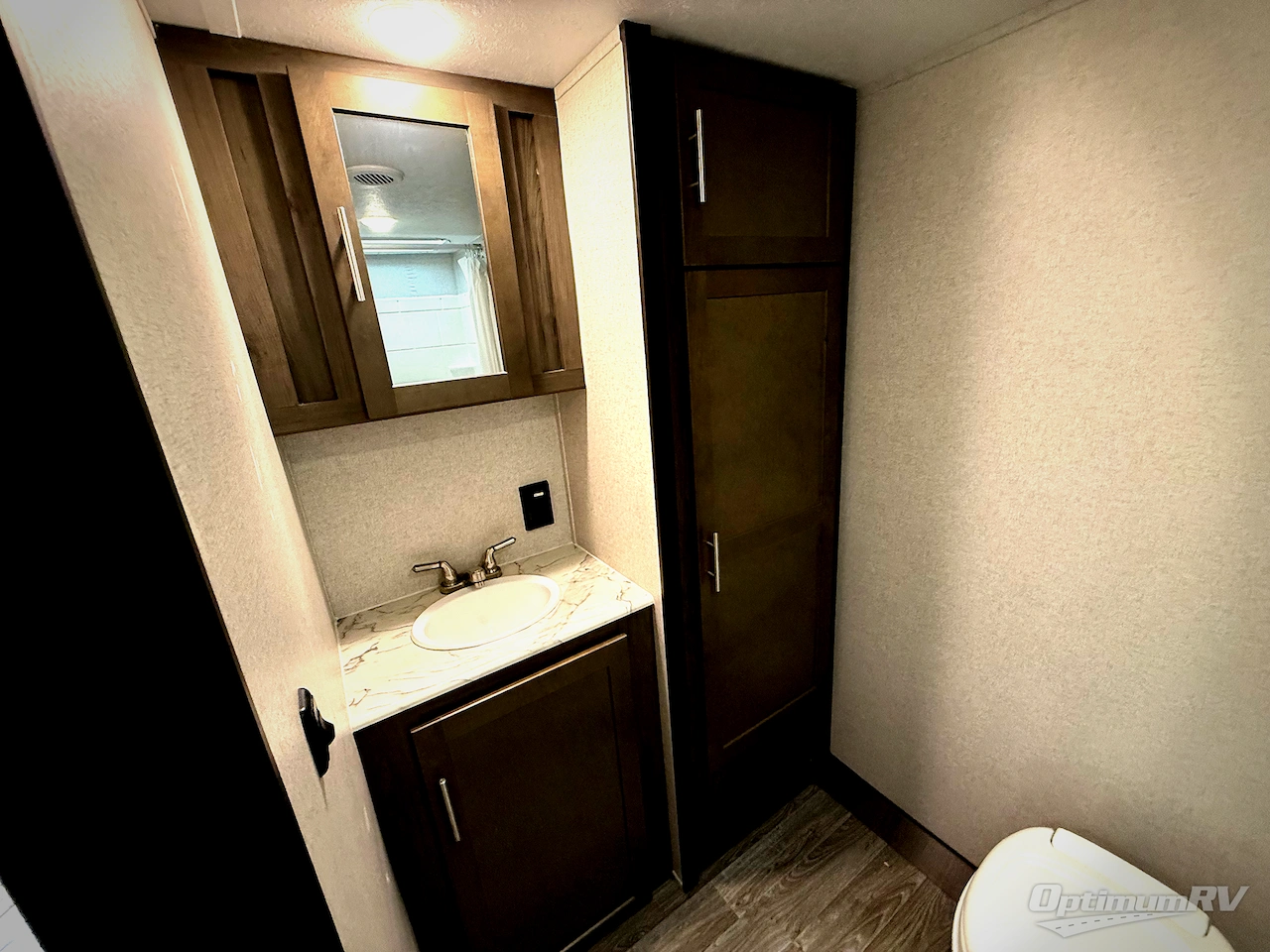 2020 Viking Ultra-Lite 24RBS Photo 16
