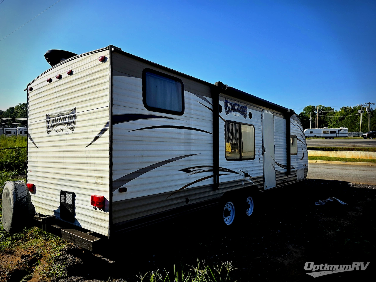 2016 Forest River Wildwood X-Lite 261BHXL Photo 2