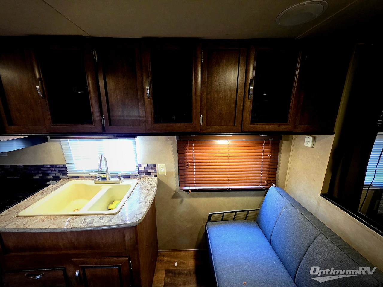2016 Forest River Wildwood X-Lite 261BHXL Photo 8