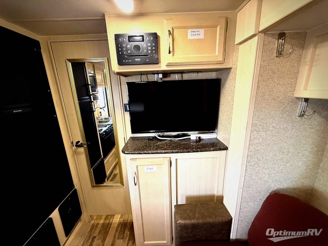 2018 Winnebago Towables Micro Minnie 2106FBS Photo 7
