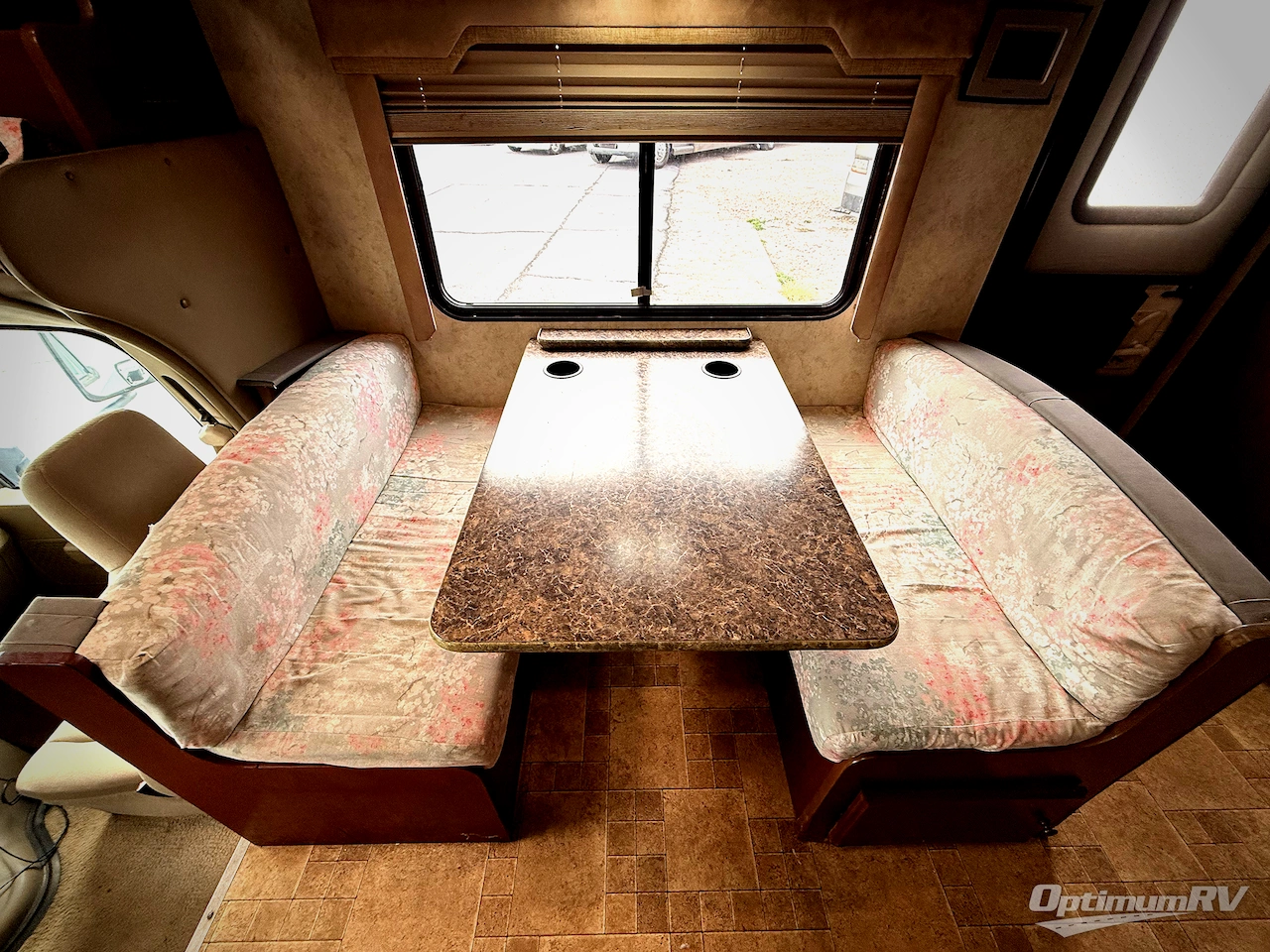 2012 Fleetwood Jamboree Sport 31N Photo 8