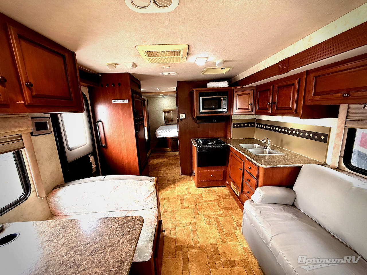 2012 Fleetwood Jamboree Sport 31N Photo 14