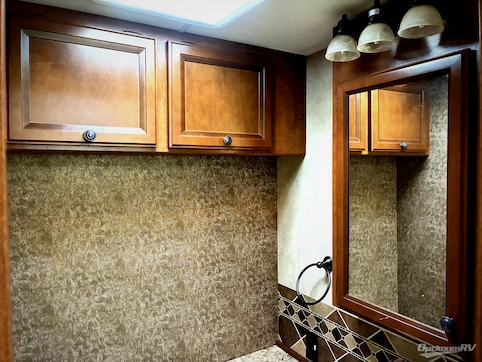 2013 Thor Windsport 32A RV Photo 4