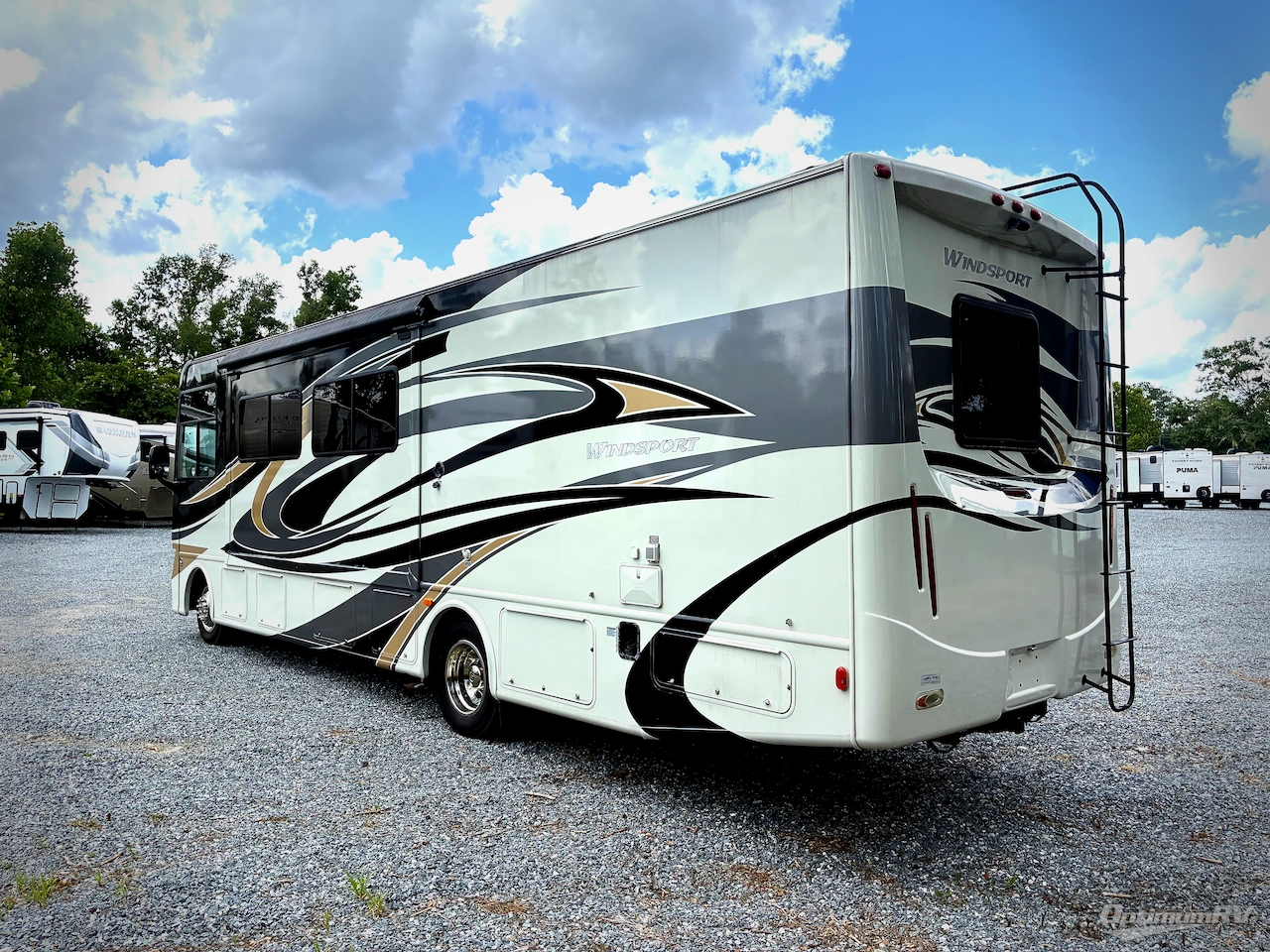 2013 Thor Windsport 32A Photo 3