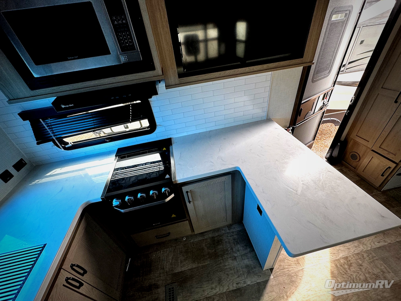 2024 Forest River Flagstaff Classic 826MBR Photo 7