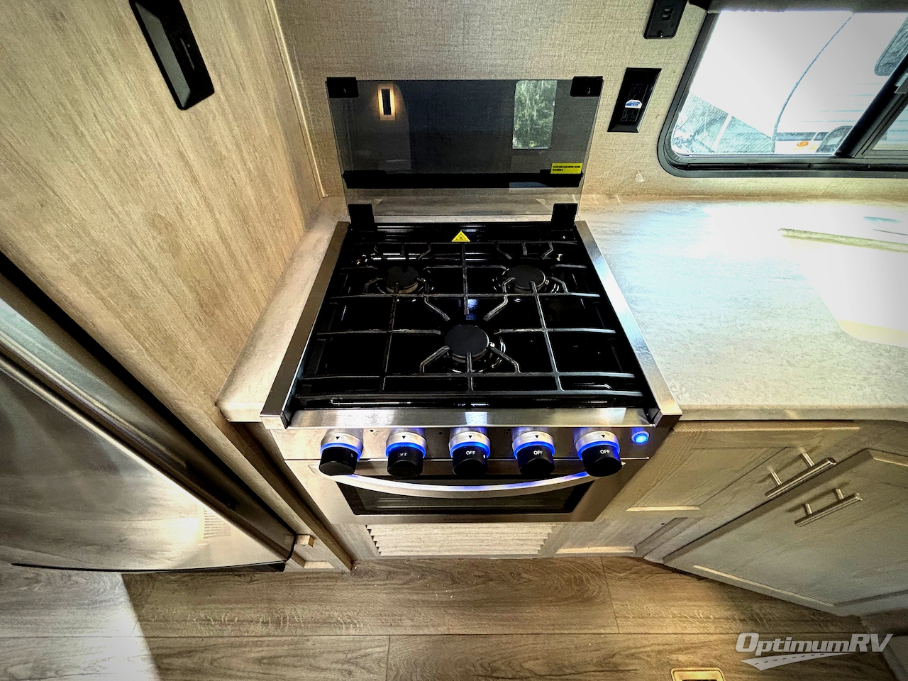 2022 Coachmen Catalina Legacy 303QBCK Photo 17