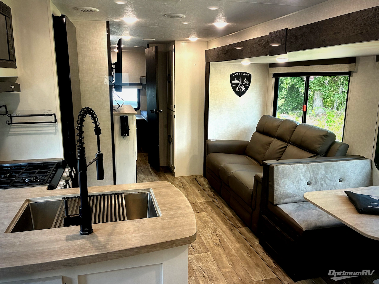 2025 Venture Sienna SA281VQB Photo 4
