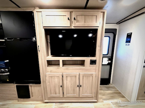2023 Coachmen Northern Spirit Ultra Lite 2557RB RV Photo 2