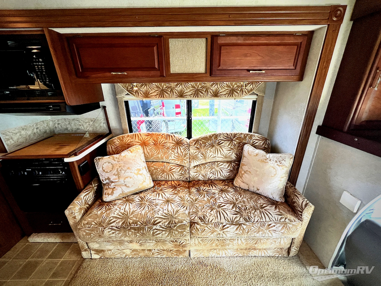 2005 Winnebago Minnie Winnie 30V Photo 10
