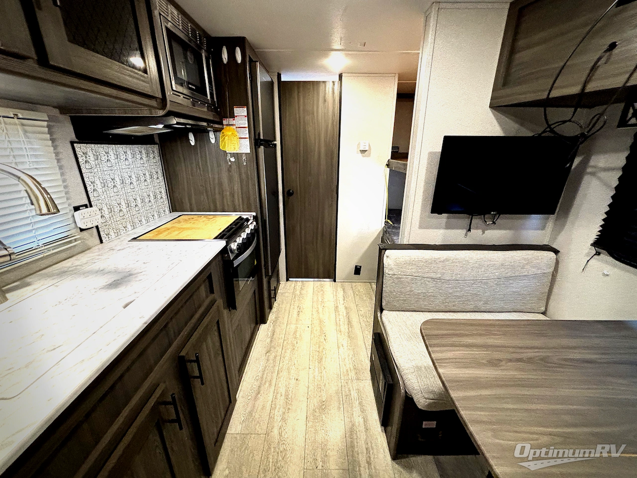 2021 Shasta Shasta 18BH Photo 4