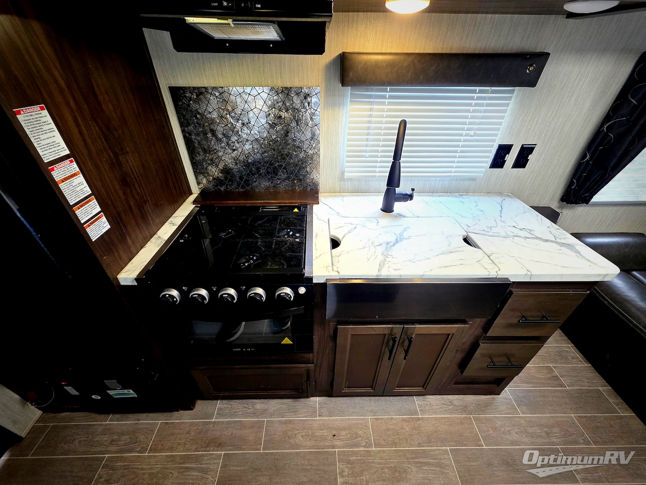 2020 Forest River Cherokee Grey Wolf 24JS Photo 9
