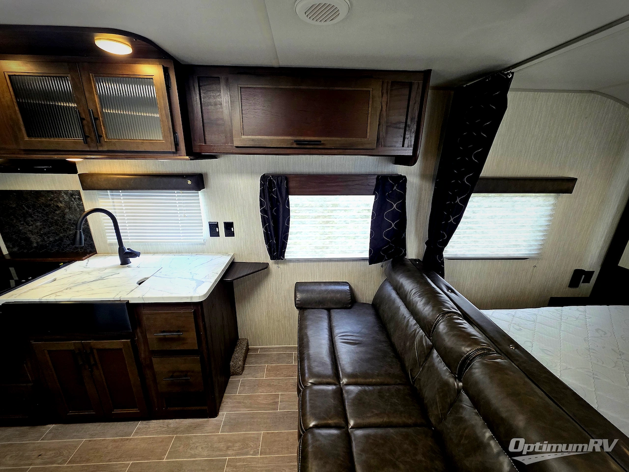 2020 Forest River Cherokee Grey Wolf 24JS Photo 13