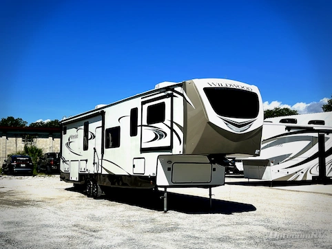 Used 2021 Forest River Wildwood Heritage Glen Elite Series 36FL Featured Photo