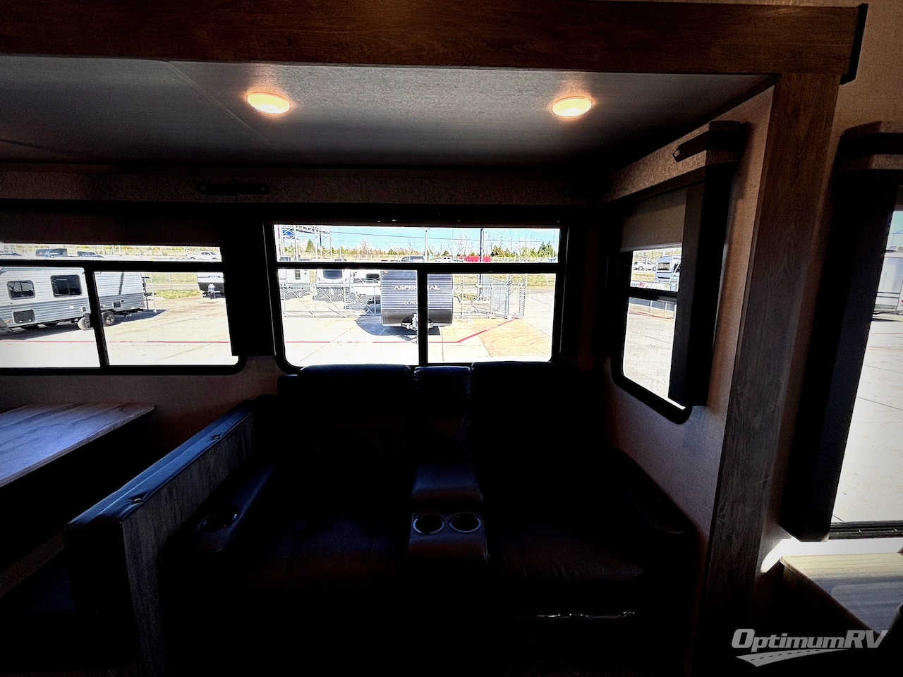 2021 Forest River Wildwood Heritage Glen 369BL Photo 7