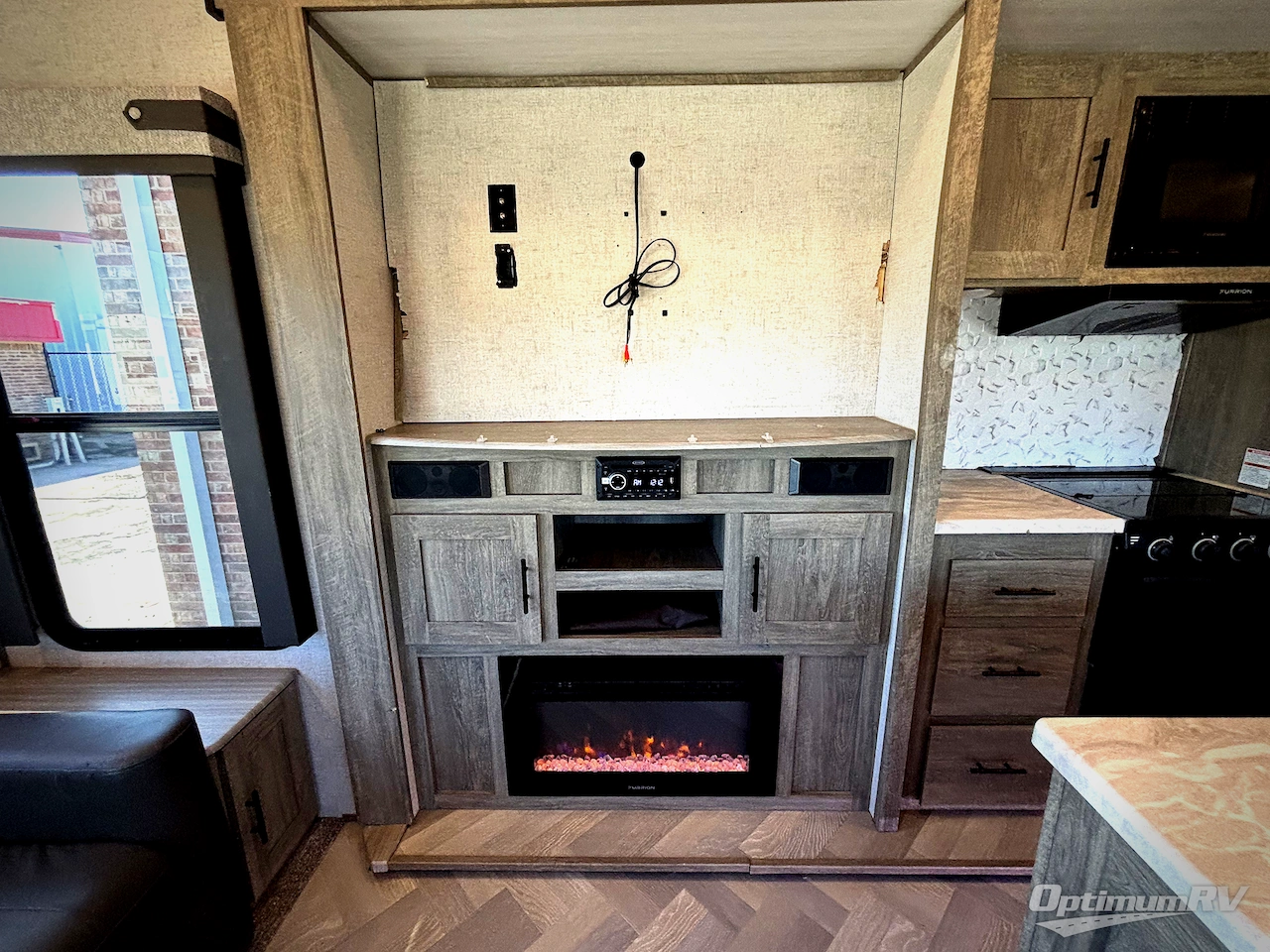2021 Forest River Wildwood Heritage Glen 369BL Photo 8
