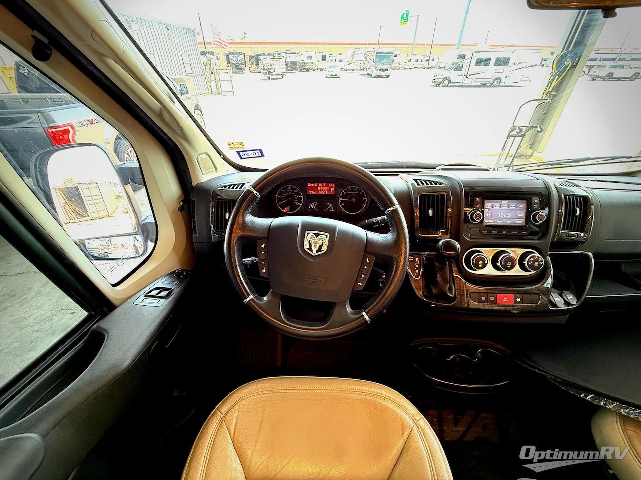 2019 Winnebago Travato 59G Photo 7