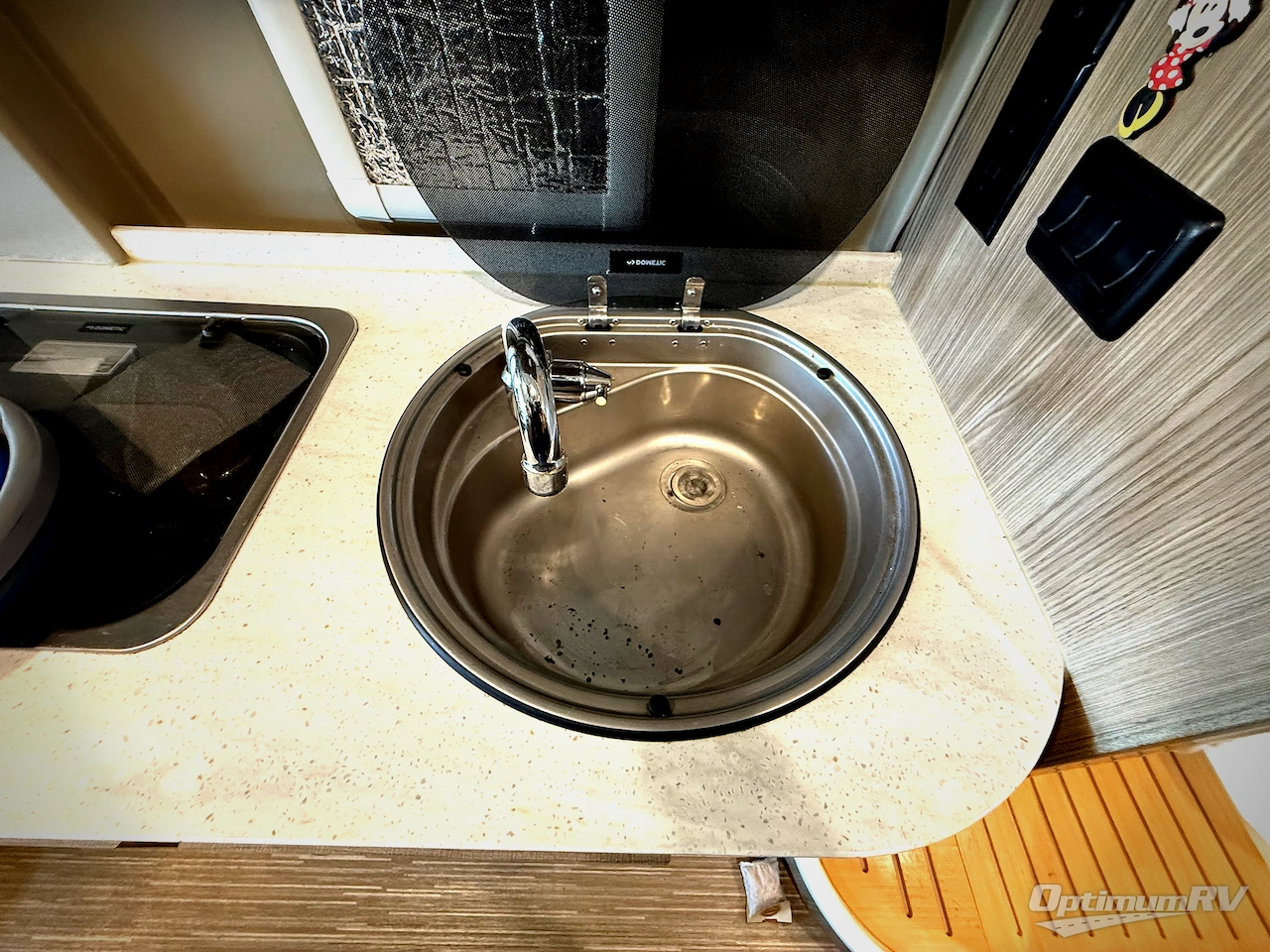 2019 Winnebago Travato 59G Photo 10
