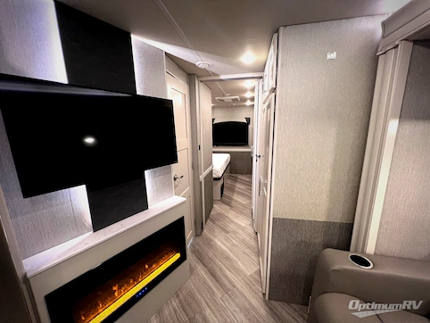 2023 Fleetwood Fortis 34MB RV Photo 3
