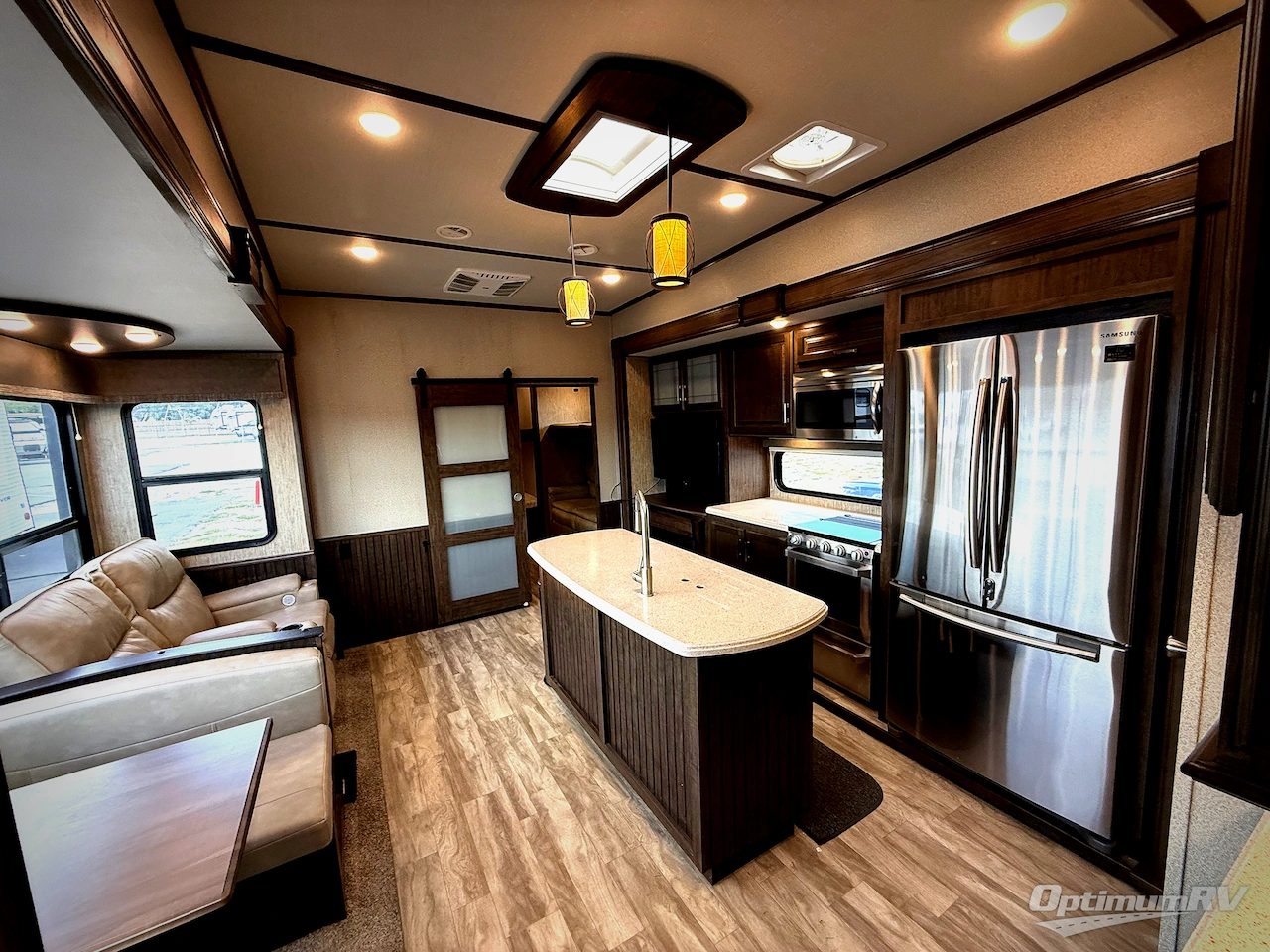 2020 Grand Design Solitude S-Class 3740BH Photo 4
