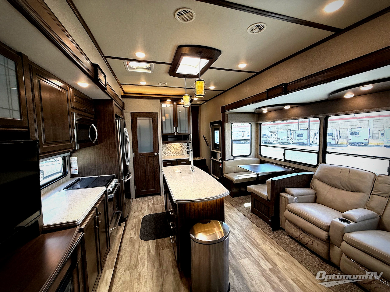 2020 Grand Design Solitude S-Class 3740BH Photo 17