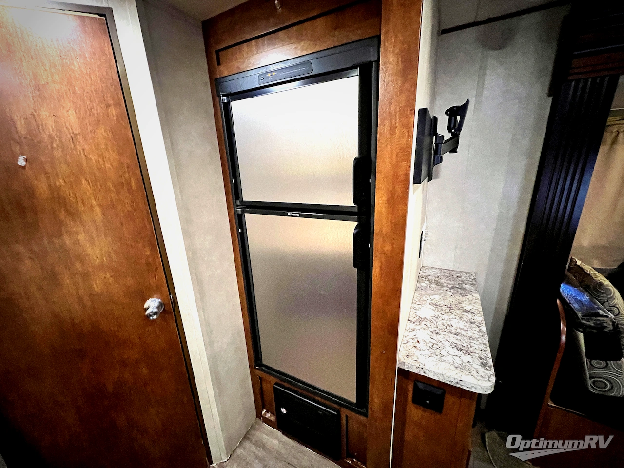 2016 Forest River Vibe Extreme Lite 250BHS Photo 9