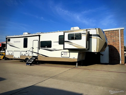 Used 2022 Forest River Wildwood Heritage Glen Elite Series 36FL Featured Photo